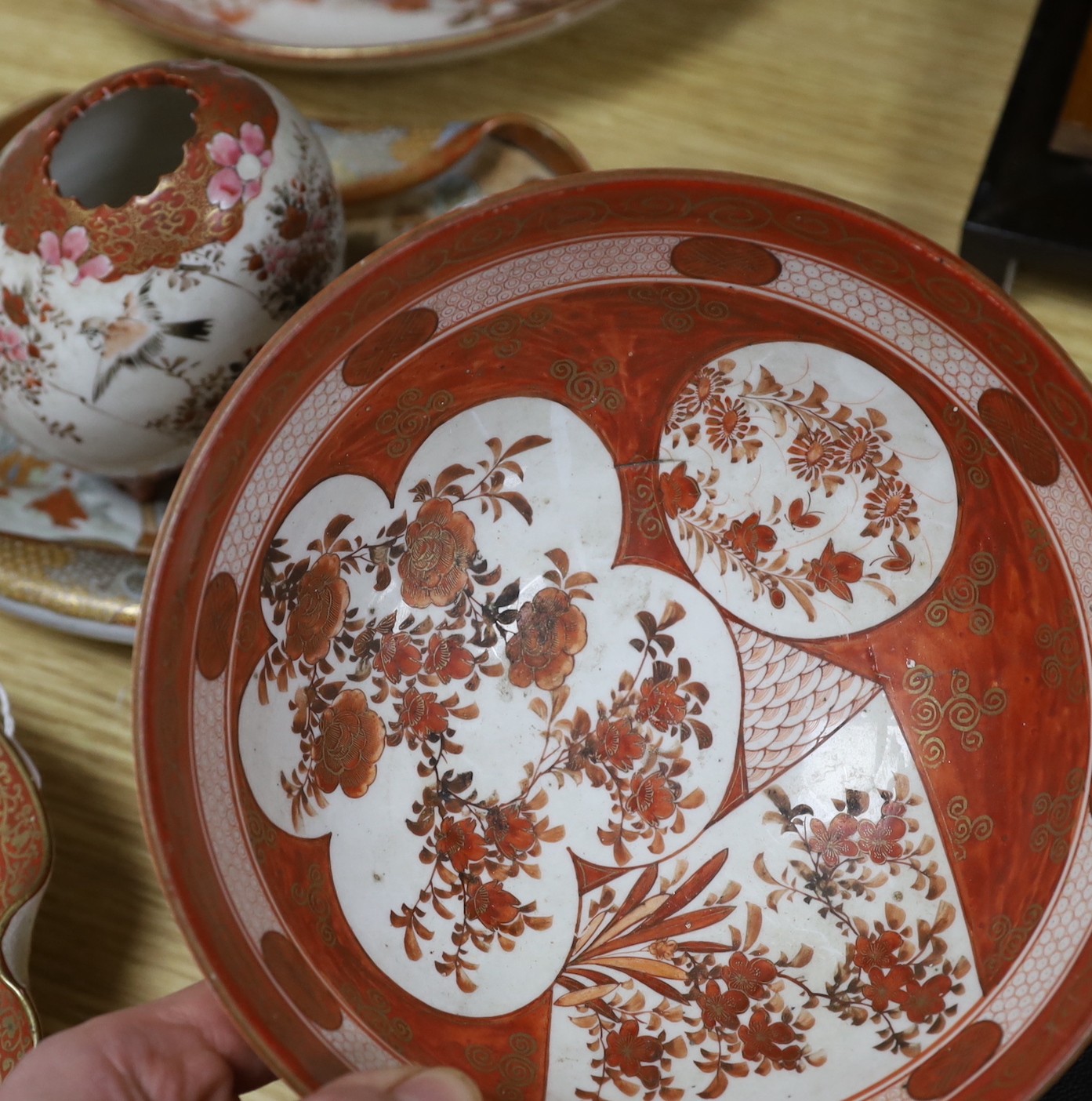 Seven Chinese / Satsuma items, tallest 18cms high
